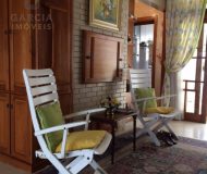 Casa com 230m², 3 dormitórios, 1 suíte, 2 vagas no bairro Jardim Lindóia em Porto Alegre