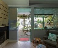 Casa com 350m², 4 dormitórios, 1 suíte, 3 vagas no bairro Jardim Itu em Porto Alegre