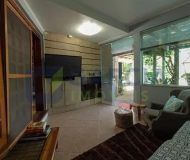 Casa com 350m², 4 dormitórios, 1 suíte, 3 vagas no bairro Jardim Itu em Porto Alegre