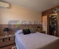 Casa com 350m², 4 dormitórios, 1 suíte, 3 vagas no bairro Jardim Itu em Porto Alegre