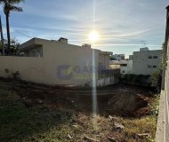 Terreno com 339m² no bairro Vila Ipiranga em Porto Alegre