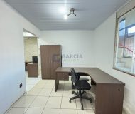 Depósito com 430m², 1 vaga no bairro Rubem Berta em Porto Alegre