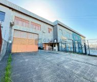 Depósito com 430m², 1 vaga no bairro Rubem Berta em Porto Alegre