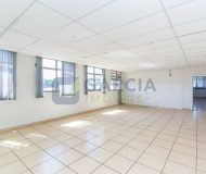 Prédio com 2.042m² no bairro Navegantes em Porto Alegre