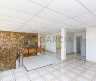 Prédio com 2.042m² no bairro Navegantes em Porto Alegre