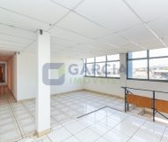 Prédio com 2.042m² no bairro Navegantes em Porto Alegre