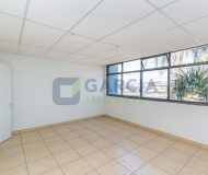 Prédio com 2.042m² no bairro Navegantes em Porto Alegre