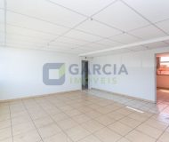 Prédio com 2.042m² no bairro Navegantes em Porto Alegre