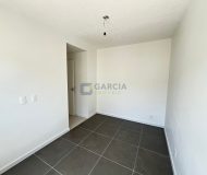 Apartamento com 41m², 2 dormitórios, 1 vaga no bairro Sarandi em Porto Alegre