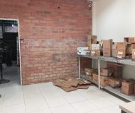 Depósito com 457m², 3 vagas no bairro Humaitá em Porto Alegre