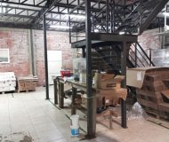 Depósito com 457m², 3 vagas no bairro Humaitá em Porto Alegre