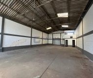 Depósito com 240m², 3 vagas no bairro Sarandi em Porto Alegre