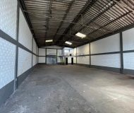 Depósito com 240m², 3 vagas no bairro Sarandi em Porto Alegre