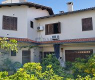 Casa com 460m², 5 dormitórios, 5 suítes, 2 vagas no bairro Sarandi em Porto Alegre