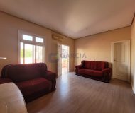 Casa com 240m², 4 dormitórios, 3 suítes, 2 vagas no bairro Floresta em Porto Alegre