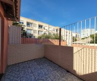 Casa com 240m², 4 dormitórios, 3 suítes, 2 vagas no bairro Floresta em Porto Alegre