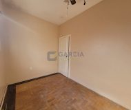 Casa com 240m², 4 dormitórios, 3 suítes, 2 vagas no bairro Floresta em Porto Alegre