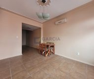 Casa com 240m², 4 dormitórios, 3 suítes, 2 vagas no bairro Floresta em Porto Alegre