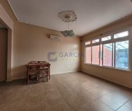 Casa com 240m², 4 dormitórios, 3 suítes, 2 vagas no bairro Floresta em Porto Alegre