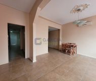 Casa com 240m², 4 dormitórios, 3 suítes, 2 vagas no bairro Floresta em Porto Alegre