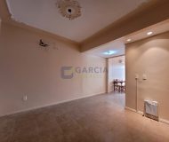 Casa com 240m², 4 dormitórios, 3 suítes, 2 vagas no bairro Floresta em Porto Alegre