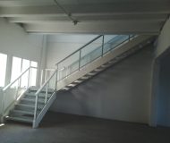 Prédio com 700m² no bairro Navegantes em Porto Alegre