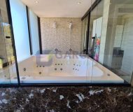 Casa em Condomínio com 307m², 3 dormitórios, 2 suítes, 2 vagas no bairro Condomínio Buena Vista em Viamão