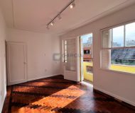 Apartamento com 81m², 2 dormitórios no bairro Centro em Porto Alegre