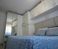 Apartamento com 52m², 2 dormitórios, 1 vaga no bairro Jardim Carvalho em Porto Alegre
