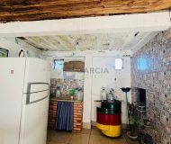 Casa com 80m², 2 dormitórios, 1 suíte, 2 vagas no bairro Santa Rosa de Lima em Porto Alegre