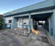 Casa com 108m², 3 dormitórios, 1 suíte, 3 vagas no bairro Parque Minuano em Porto Alegre