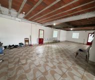 Depósito com 175m² no bairro Sarandi em Porto Alegre