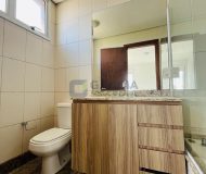 Apartamento com 121m², 3 dormitórios, 1 suíte, 2 vagas no bairro Jardim Itu em Porto Alegre