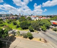 Apartamento com 121m², 3 dormitórios, 1 suíte, 2 vagas no bairro Jardim Itu em Porto Alegre