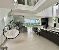 Casa em Condomínio com 309m², 3 dormitórios, 2 suítes, 4 vagas no bairro Alphaville em Porto Alegre