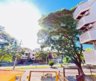 Casa com 202m², 3 dormitórios, 1 suíte, 5 vagas no bairro Jardim Itu em Porto Alegre
