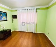 Casa com 202m², 3 dormitórios, 1 suíte, 5 vagas no bairro Jardim Itu em Porto Alegre