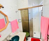 Casa com 202m², 3 dormitórios, 1 suíte, 5 vagas no bairro Jardim Itu em Porto Alegre