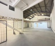 Depósito com 210m² no bairro Sarandi em Porto Alegre