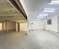 Depósito com 210m² no bairro Sarandi em Porto Alegre