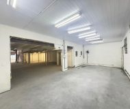 Depósito com 210m² no bairro Sarandi em Porto Alegre