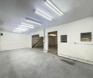 Depósito com 210m² no bairro Sarandi em Porto Alegre