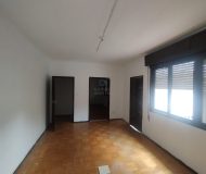 Casa com 300m², 5 dormitórios no bairro Sarandi em Porto Alegre