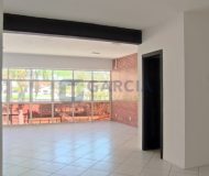 Loja com 153m², 2 vagas no bairro Partenon em Porto Alegre