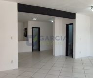 Loja com 153m², 2 vagas no bairro Partenon em Porto Alegre