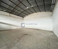 Depósito com 300m², 2 vagas no bairro Sarandi em Porto Alegre