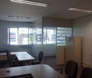 Sala Comercial com 40m² no bairro Passo da Areia em Porto Alegre
