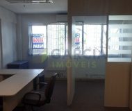 Sala Comercial com 40m² no bairro Passo da Areia em Porto Alegre