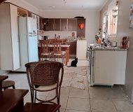 Casa com 188m², 3 dormitórios, 1 suíte, 3 vagas no bairro Jardim Itu Sabará em Porto Alegre