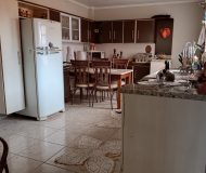 Casa com 188m², 3 dormitórios, 1 suíte, 3 vagas no bairro Jardim Itu Sabará em Porto Alegre